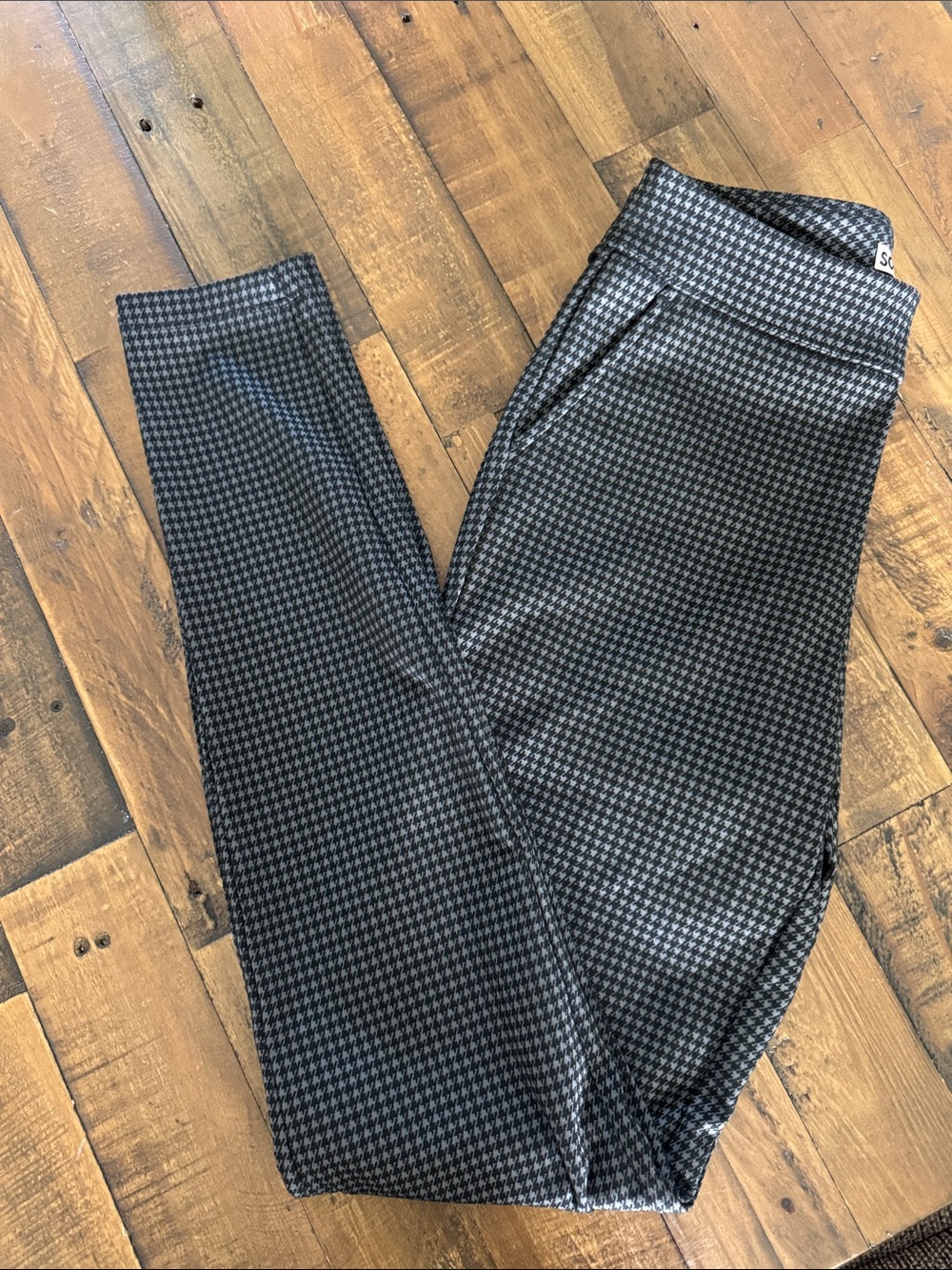 SO Houndstooth Stretch Dress Pants